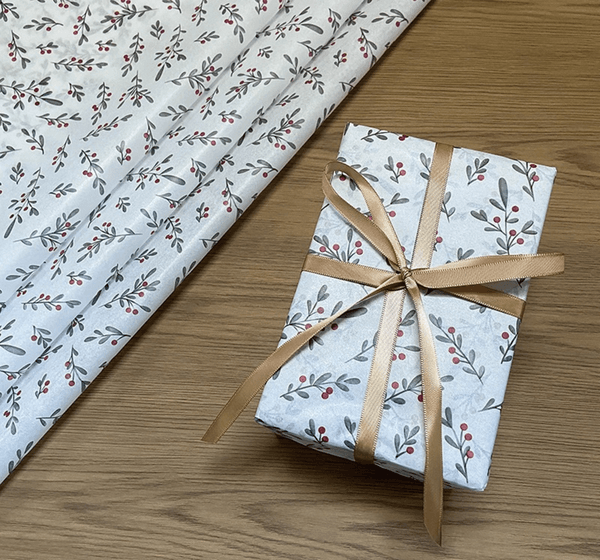 Christmas Themed Tissue Paper, Christmas Themed Tissue Paper – Mistletoe (10 Sheets)